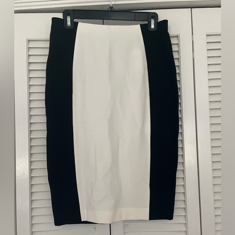 Ann Taylor black and white color block pencil skirt size 4 new with tags